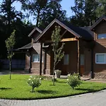 La Reserva. Cabanas, Apart.